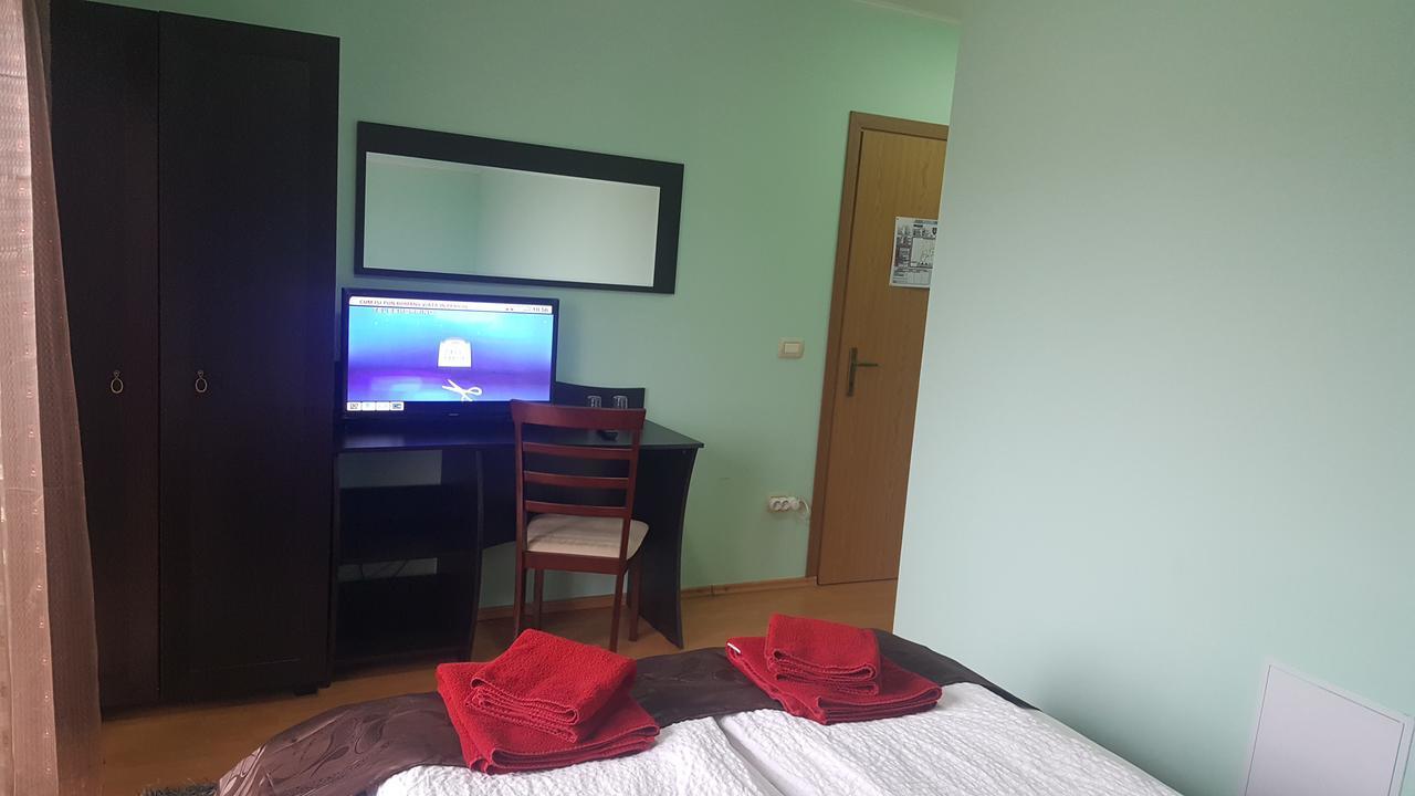 Family Pension Арад Экстерьер фото
